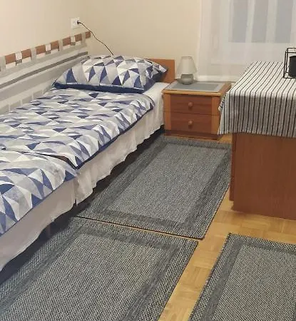 Kertes Nyaralohaz Дом отдыха Кестхей