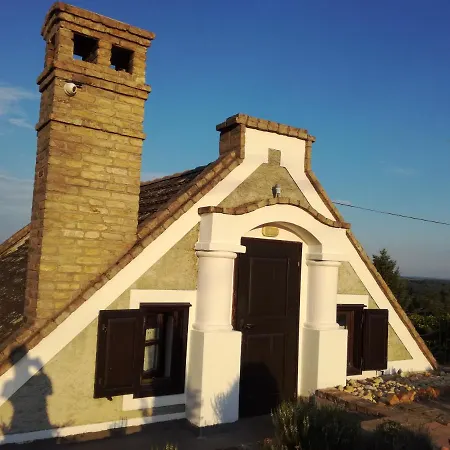 Kertes Nyaralohaz * Кестхей