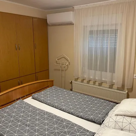 Kertes Nyaralohaz * Keszthely